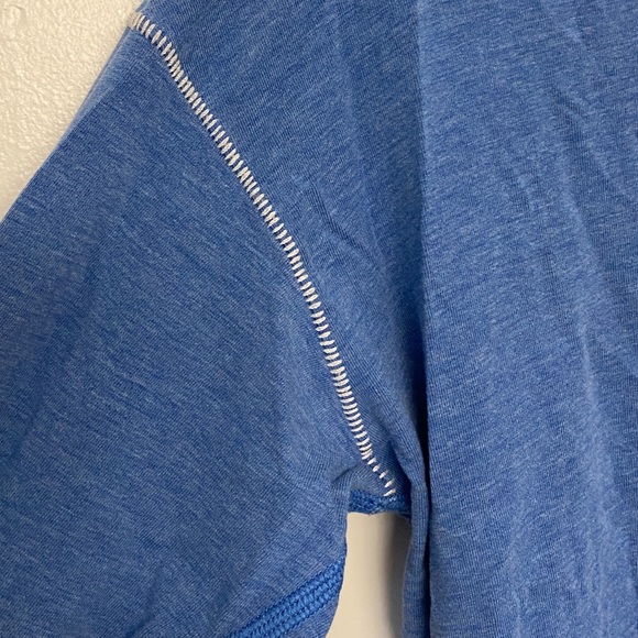 Lululemon long sleeve shirt - Picture 4 of 8